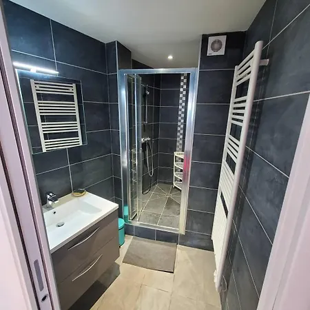 As17378 - P4 Dans Sur La Avec Vue Et Piscine Apartment *